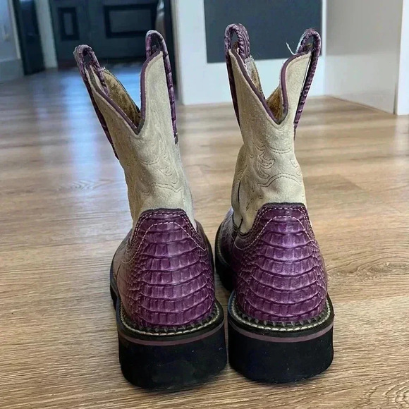 VTG. Ariat Fatbaby PURPLE /BONE CROCODILE PRINT Leather Mid Calf Boots Size 6.5 - Picture 7 of 16